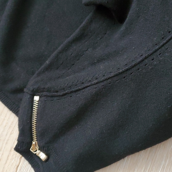 Ann Taylor top - Picture 10 of 10